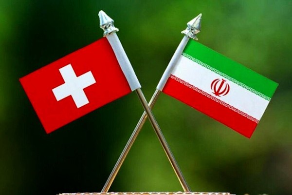 سويسرا تحذّر مواطنيها من السفر إلى إيران