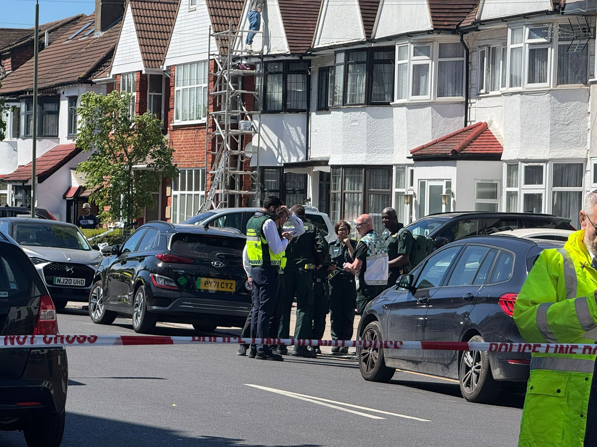 در نزدیکی یک کنیسه و دیوار جاویدنامان؛ حمله با چاقو در لندن دو زخمی برجا گذاشت