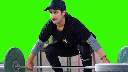 واکنش پدر یکتا جمالی به پناهندگی دخترش: با طایفهام به تهران میآییم