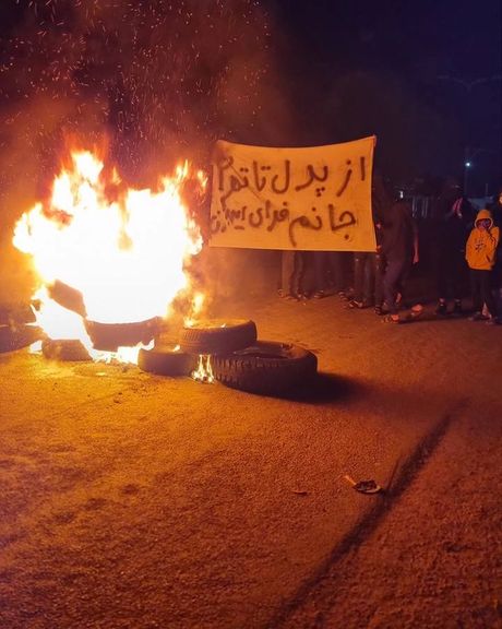 شاهد عيان من كرمانشاه بإيران: المواطنون اضطروا إلى علاج مصابي الاحتجاجات في المنازل