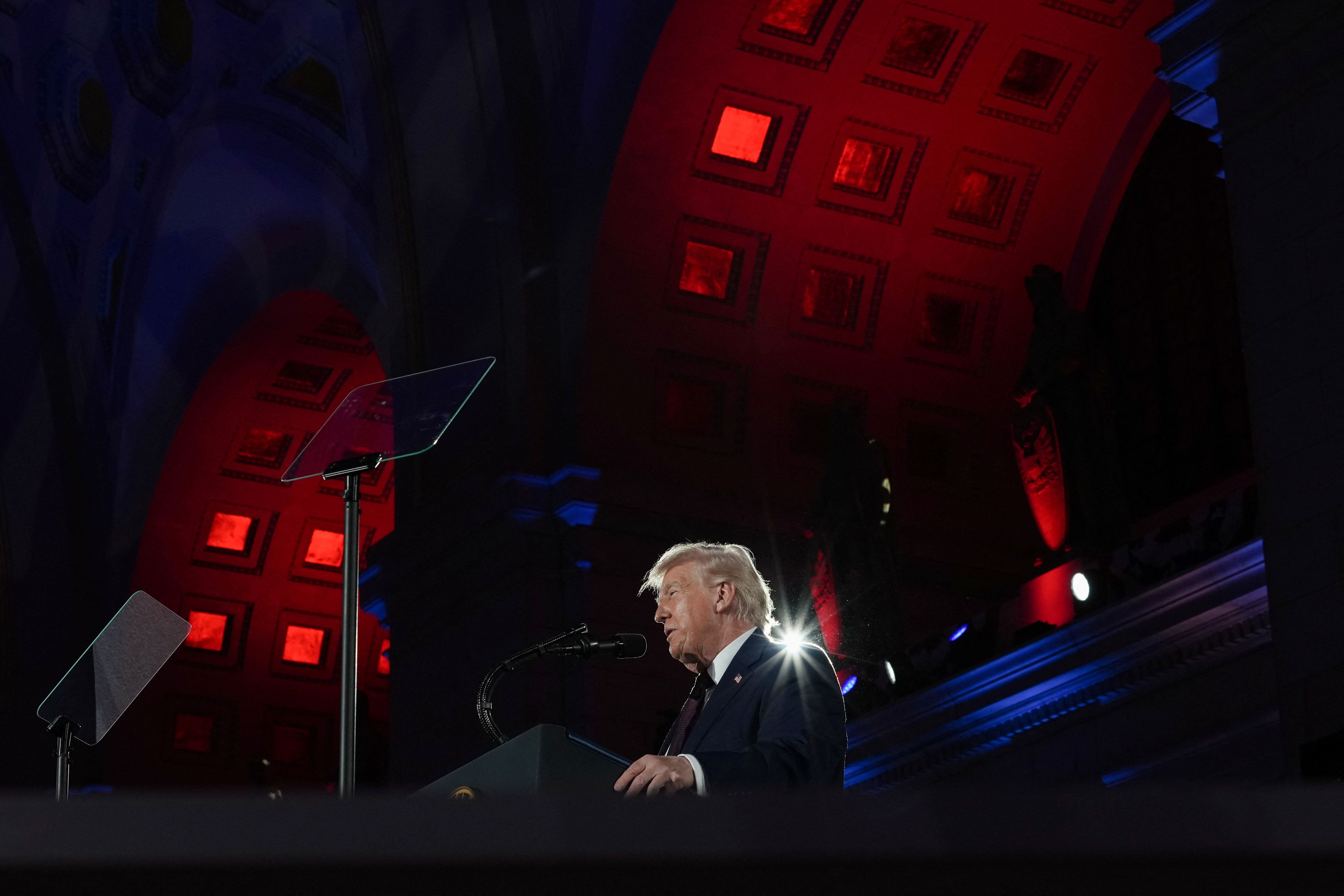 وال‌استریت ژورنال: ترامپ خواستار پایبندی به زمان تعیین شده ۴ تا ۶ هفته‌ای در جنگ ایران است