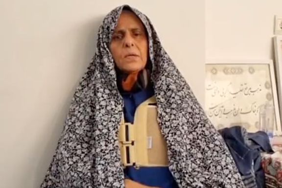 برادر فاطمه سپهری اعلام کرد که او از زندان دوباره به بیمارستان قائم مشهد منتقل شده است