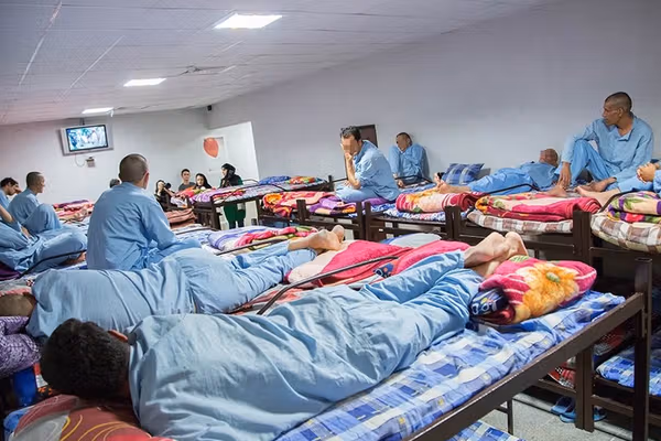 افزایش قیمت مواد مخدر پس از دیماه؛ شربت ترک اعتیاد در بازار سیاه عرضه میشود