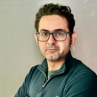 أميرهادي أنواري