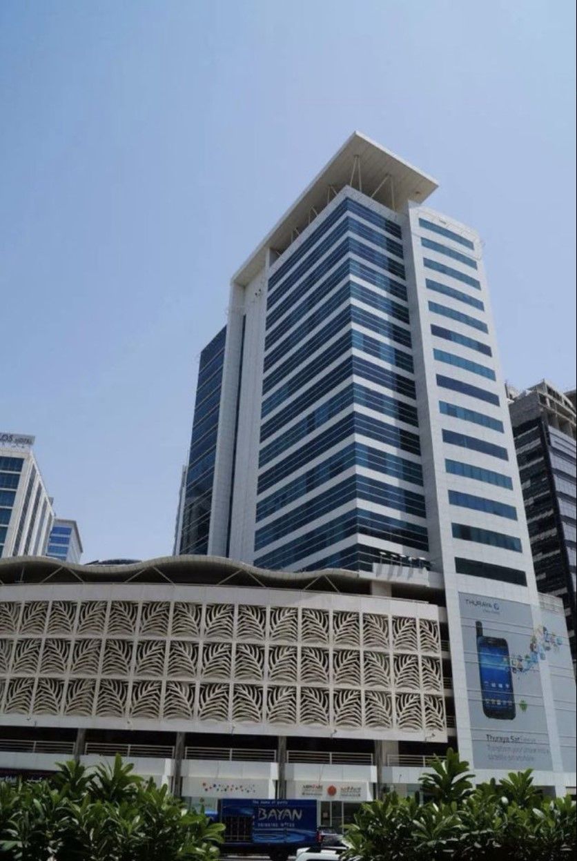 ساختمان اداری شرکت مخابرات ثریا در شارجه هدف حمله پهپاد قرار گرفت