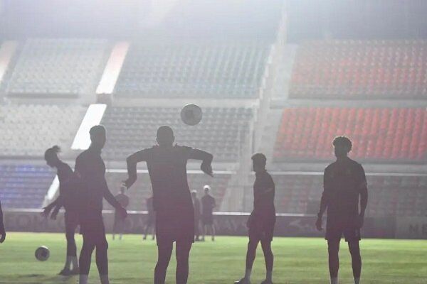 بلاتکلیفی بازی آسیایی استقلال؛ لغو مسابقات فوتبال استان تهران به دلیل آلودگی هوا