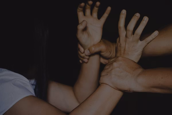 شرق: دختران قربانی تجاوز و تعرض در مرزهای شرقی ایران طرد میشوند