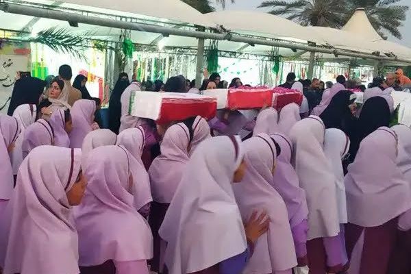 Iranian Teachers Condemn Exploitation Of Schoolgirls