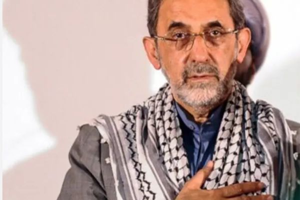 مستشار خامنئي: في تاريخ إيران لم نكن قط بمثل قوتنا اليوم