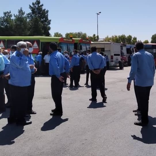عضو شورای شهر : دلیل اعتصاب رانندگان اتوبوس شیراز ، اعتراض به دستور سازمان بازرسی است