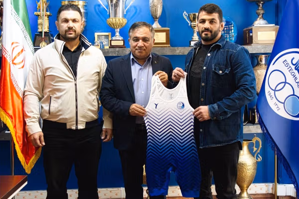 سرپرست استقلال: فوتبالیست درجه چندم ۱۰۰میلیارد میگیرد، ۷میلیارد برای حسن یزدانی چیزی نیست