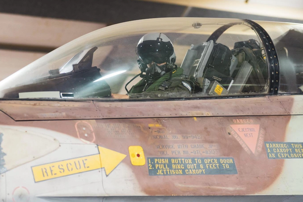 تقلبات في الأسواق العالمية بعد هجوم إسرائيل على إيران