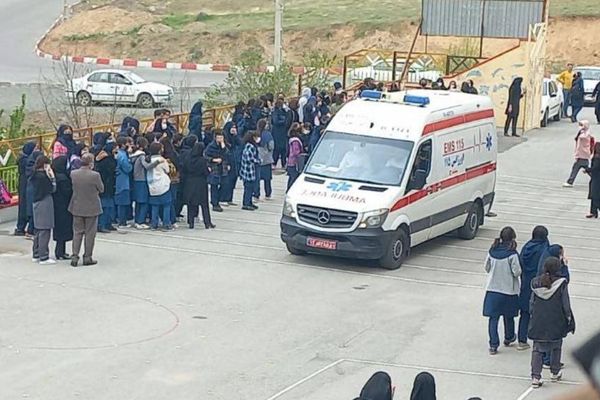 نقابة المعلمين في كردستان إيران: الهجمات على مدارس البنات "قتل ممنهج للأطفال"