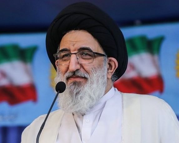 امام جمعه کرج: بیحجابی ضد دموکراسی است، چون حقوق دیگران رعایت نمیشود