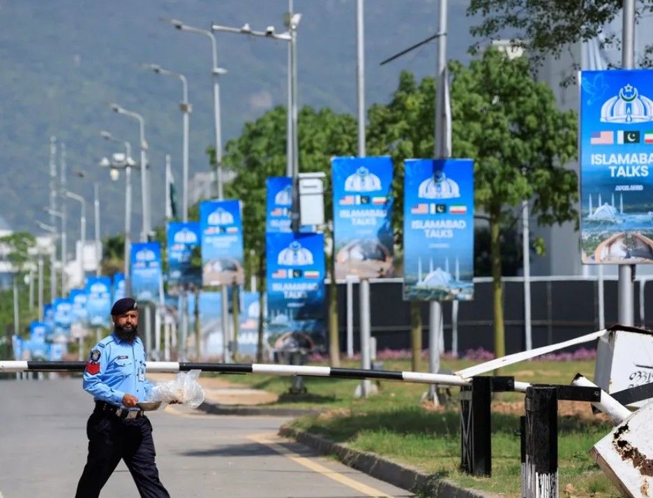رویترز: با وجود نبود نشانه‌ای از مذاکرات، بخش‌هایی از اسلام‌آباد همچنان بسته مانده است