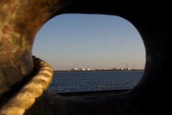 US sanctions alleged network tied to Iran energy exports, US-made chips