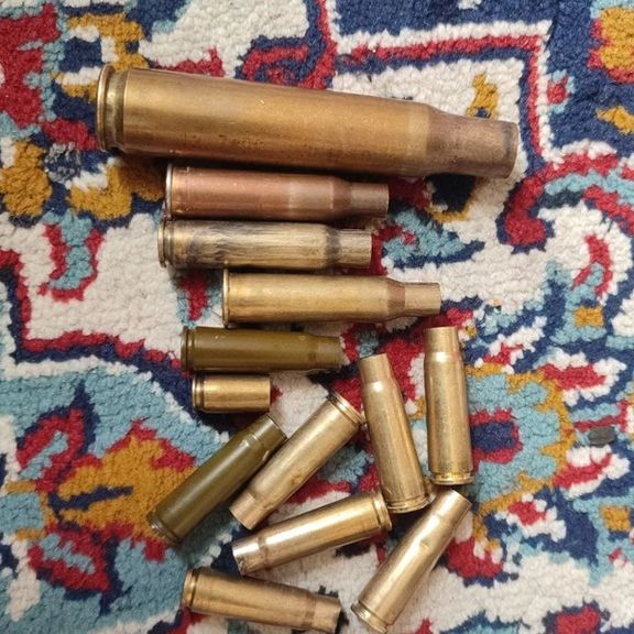 استنفار أمني واسع لمحو آثار "الدماء" واستخدام أسلحة ثقيلة ضد المحتجين في "أصفهان" بإيران