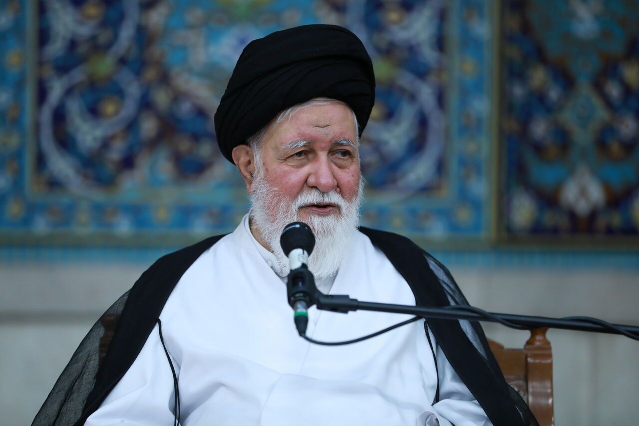علم&zwnj;الهدی خطاب به تیم مذاکره&zwnj;کننده: می&zwnj;خواهید با قاتل &laquo;امام شهیدمان&raquo; معامله کنید؟