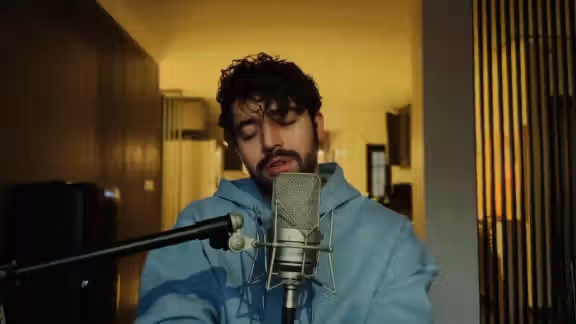 Singer-songwriter Shervin Hajipour in his new release Ashghal (Trash)