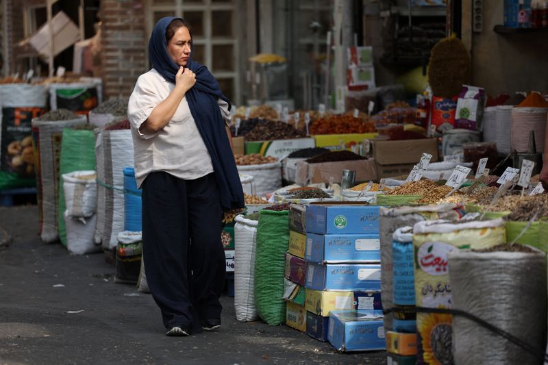 US pressure hits Iranians harder than rulers, 68% in poll say