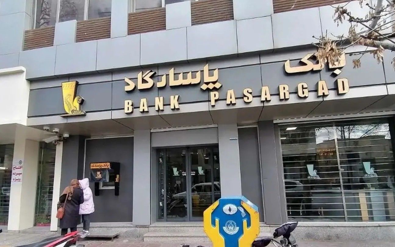 دبیر کانون بانک‌های خصوصی: جریانی مشکوک برای خروج پول نقد از بانک‌ها وجود دارد