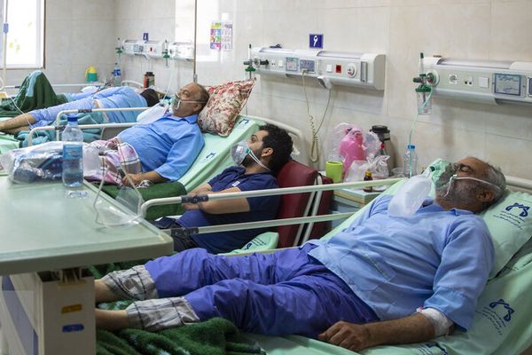 50 % من الإصابة بكورونا في طهران من نوع "أوميكرون"