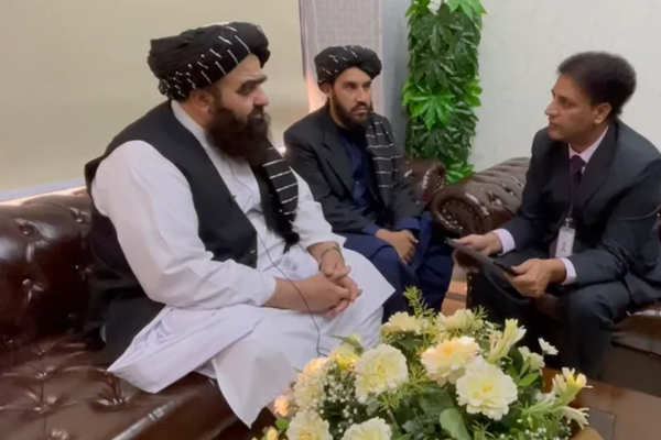 وزير خارجية طالبان لـ"أفغانستان إنترناشيونال": منذ سيطرة الحركة انخفضت حالات قتل الشعب