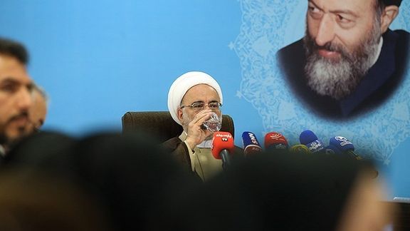 بتهم تتعلق بالفساد الاقتصادي.. السجن 26 عاما لابني نائب رئيس السلطة القضائية السابق بإيران