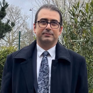 کامبیز غفوری