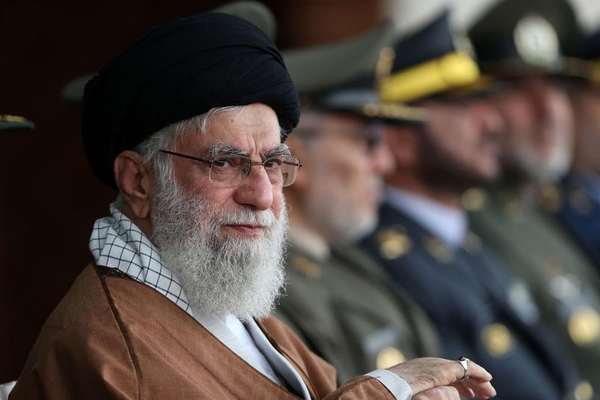 "نيويورك تايمز”:خامنئي أصدر تعليمات بشأن التمهيد لهجوم على إسرائيل