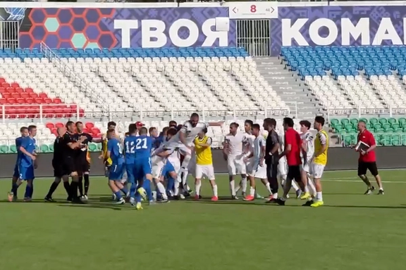 فینال بازیهای تابستانی؛ زد و خورد بازیکنان تیم فوتبال ناشنوایان ایران و روسیه