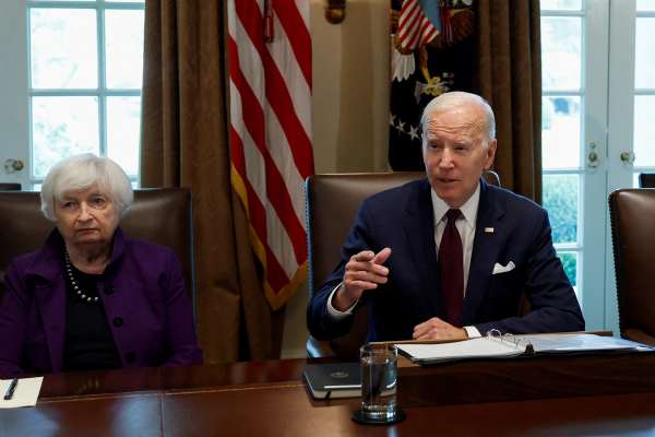 US Renews Sanctions Waiver Unblocking Billions of Iran's Frozen Funds