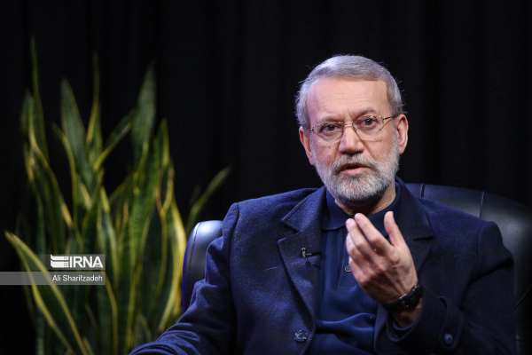 مستشار خامنئي: أي هجوم أميركي أو إسرائيلي سيدفع إيران نحو القنبلة النووية