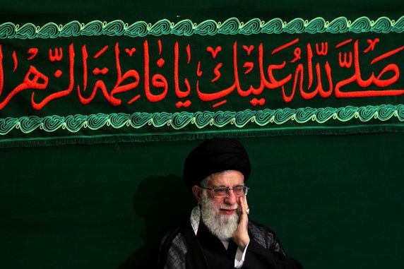 هشدار خودیها به خامنهای درباره فروپاشی نظام