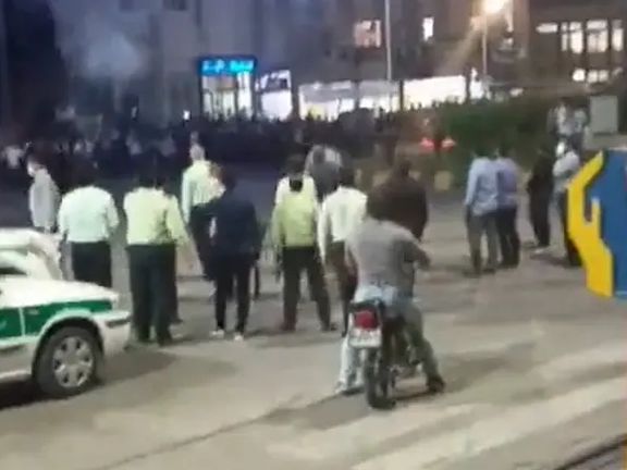 Protests in Iran continued in several cities Friday evening. May 13, 2022