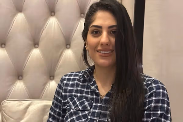 عاطفه احمدی، اسکیباز پناهنده، به ایران برگشت