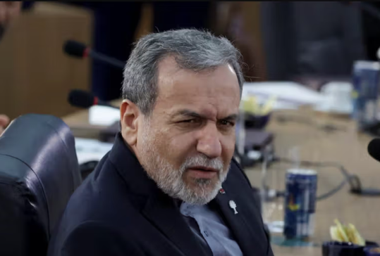 عراقچی بازداشت چهار فرد وابسته به سپاه در کویت را «غیرقانونی» خواند