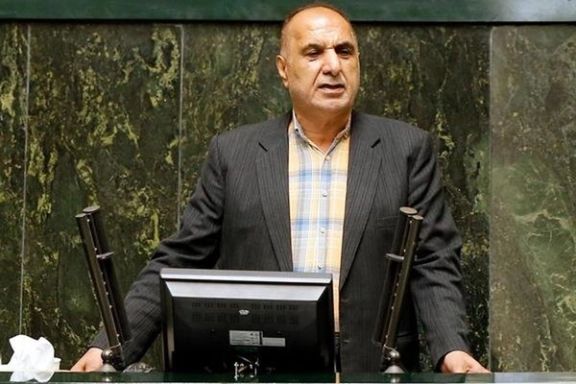 ولیالله بیاتی: دیگر چیزی به عنوان اقامت دائم اتباع در ایران وجود ندارد و تنها سه نوع اقامت موقت شامل یک ساله، سه ساله و احتمالا هفت ساله پیشبینی شده است.