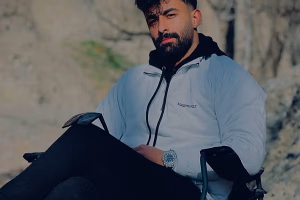 محمدحسین حسینی، فوتبالیست و معترض بازداشتشده مشهدی، در خطر صدور حکم اعدام