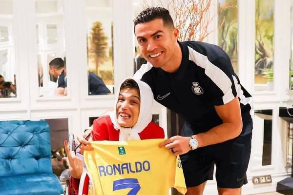 صحيفة إيطالية: تهديد رونالدو بـ "الاعتقال والجَلد" سبب امتناعه عن السفر إلى إيران