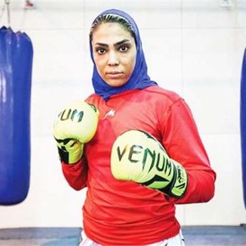 پاسخ سهیلا منصوریان به صحبتهای کوچکزاده: شما نماد چه هستید؟ سیلی زدن، تورم و گرانی