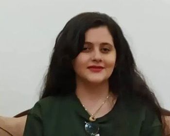 واکنش مادر مهسا ژینا به جایزه ساخاروف: دختر شیرینم نامت امروز در سراسر جهان طنینانداز شده