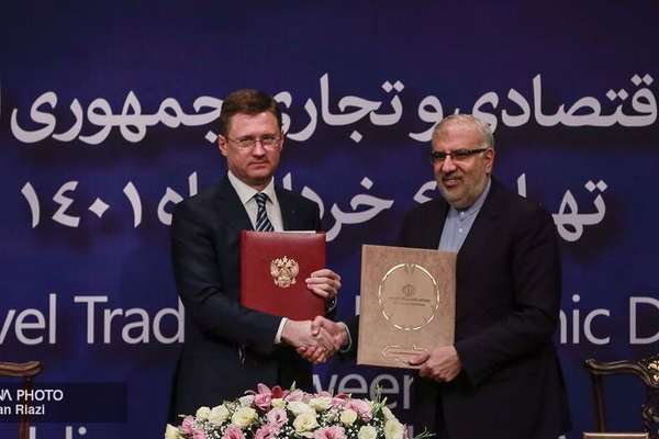 Iran, Russia Ink Agreements To Bolster Energy, Trade Ties