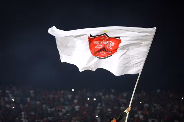 فارس خبر داد؛ اموال توقیفی باشگاه پرسپولیس به مزایده گذاشته شد