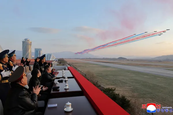 رهبر کره شمالی: نیروی هوایی نقش کلیدی در بازدارندگی هستهای خواهد داشت