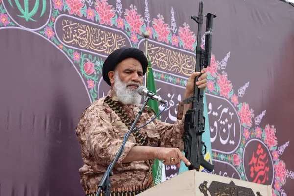 امام جمعه اهواز: آمریکا نه راه پس دارد، نه راه پیش