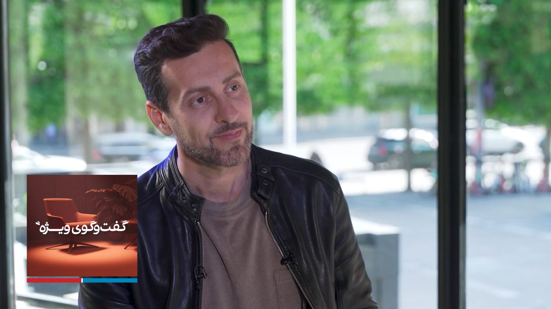 گفت‌وگوی ویژه با مکس امینی، هنرمند و استندآپ کمدین