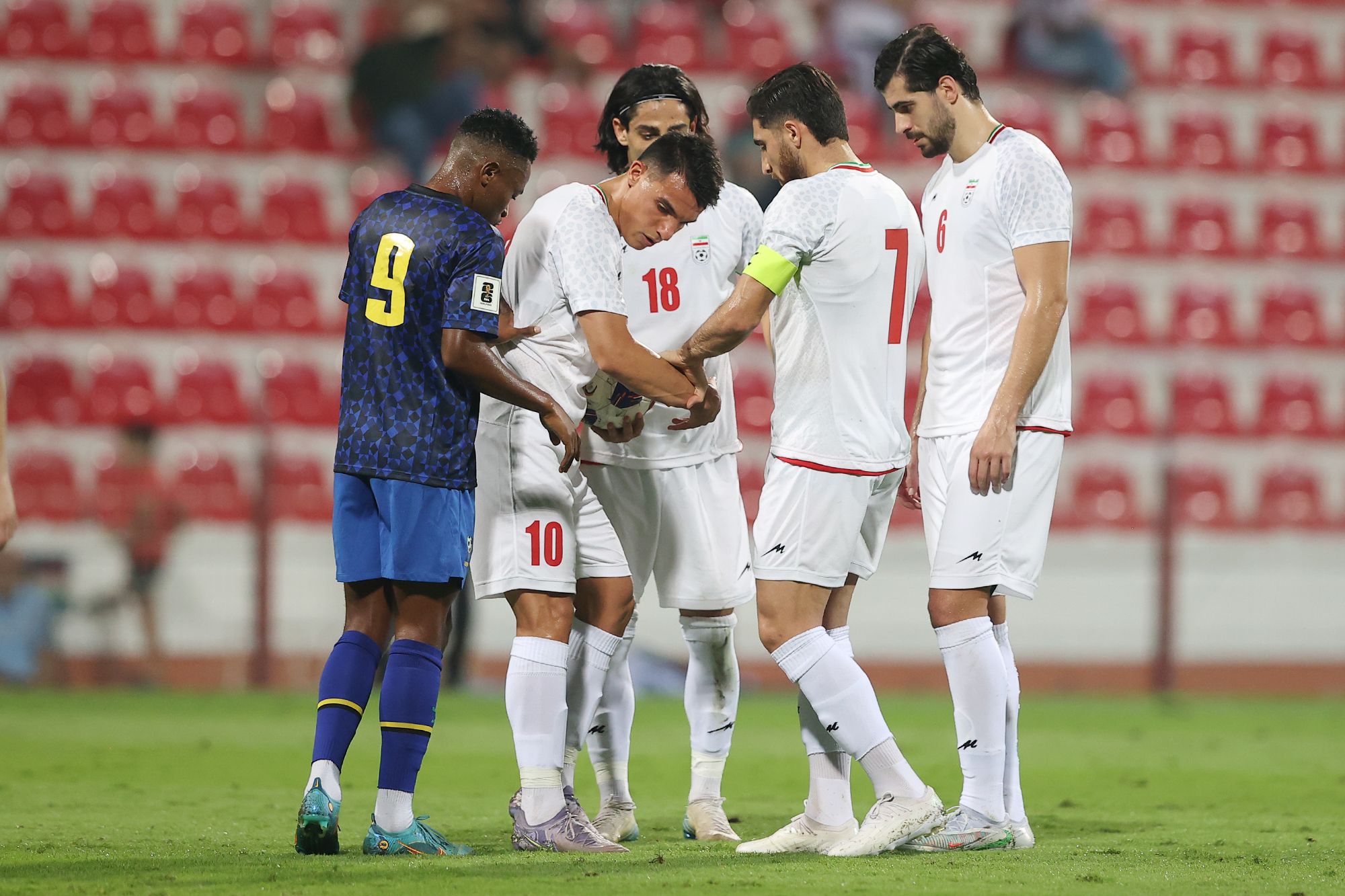 سخنگوی فدراسیون فوتبال: دوستان اجازه بدهند لطمه‌ای به بازی‌های تدارکاتی تیم ملی وارد نشود