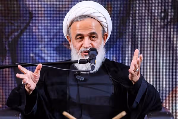 پناهیان خطاب به قالیباف و پزشکیان: با عظمت با جهان سخن بگویید، نترسید شما را نمیخورند