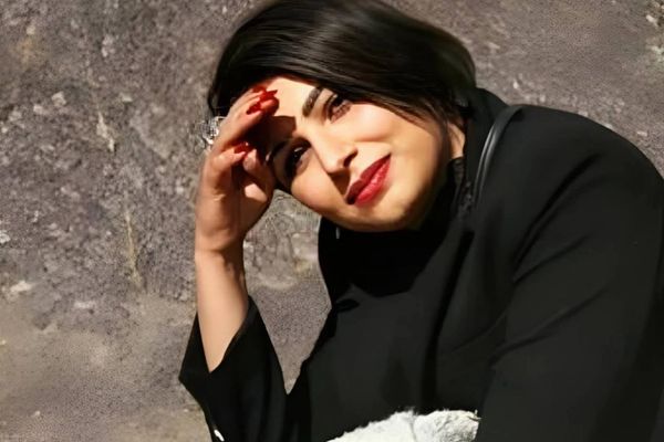 سجينة سياسية إيرانية تهدد بالإضراب عن الطعام حال نقلها إلى سجن "قرتشك"